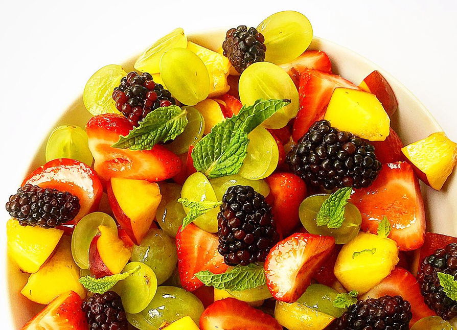 Fresh Berry Salad with Honey and Mint