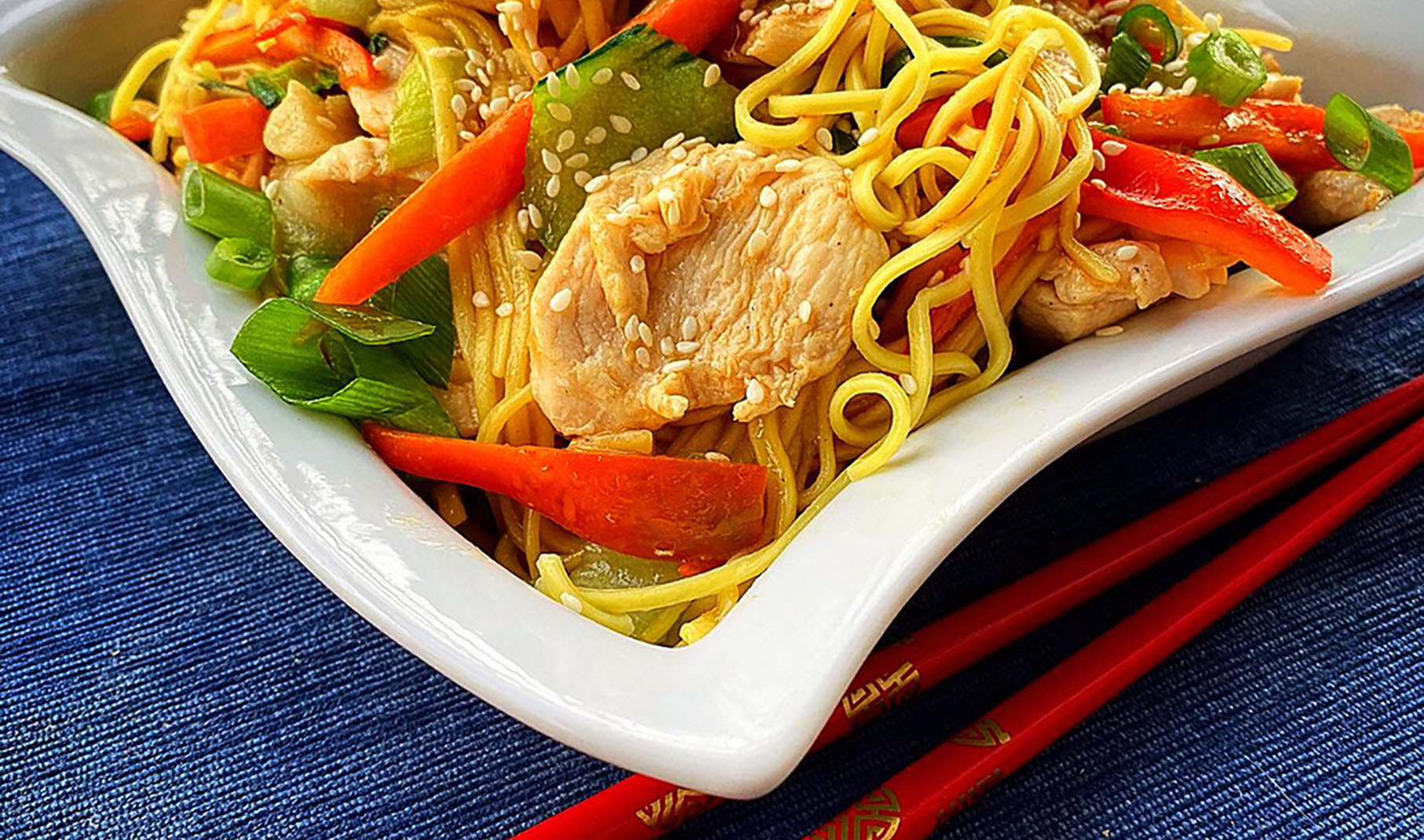 Chicken Lo Mein 